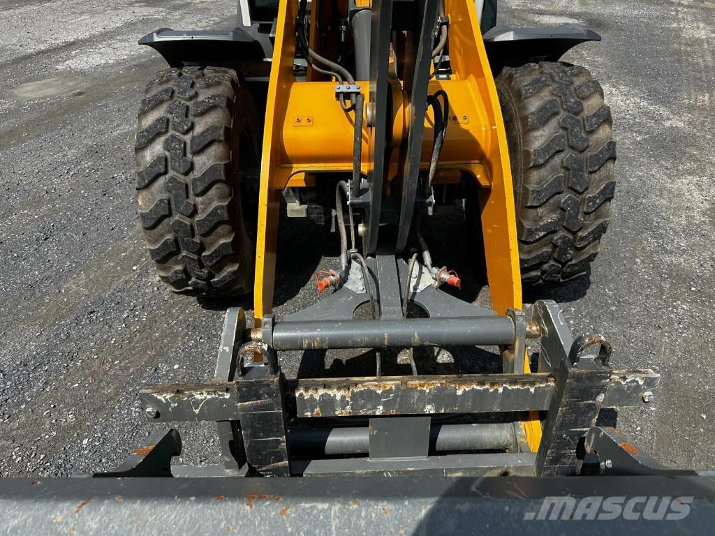 Liebherr 504 Compact Chargeuse sur pneus