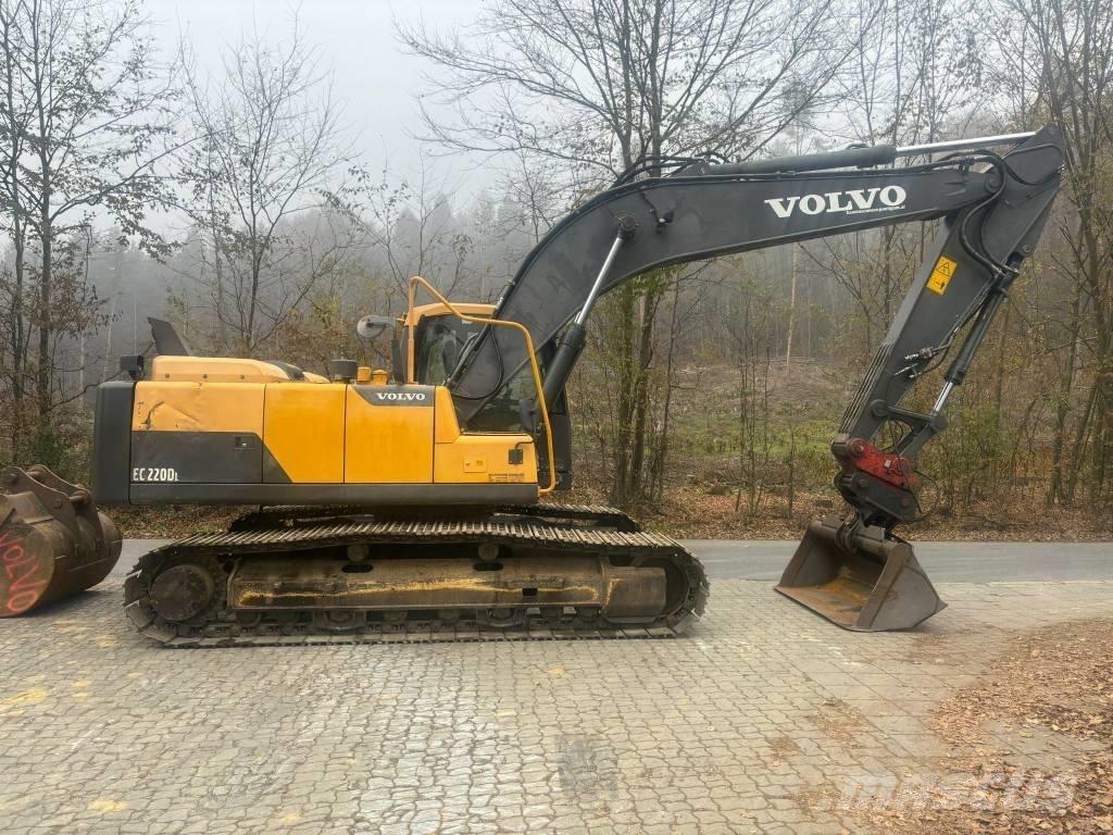 Volvo EC 220 DL Pelle sur chenilles