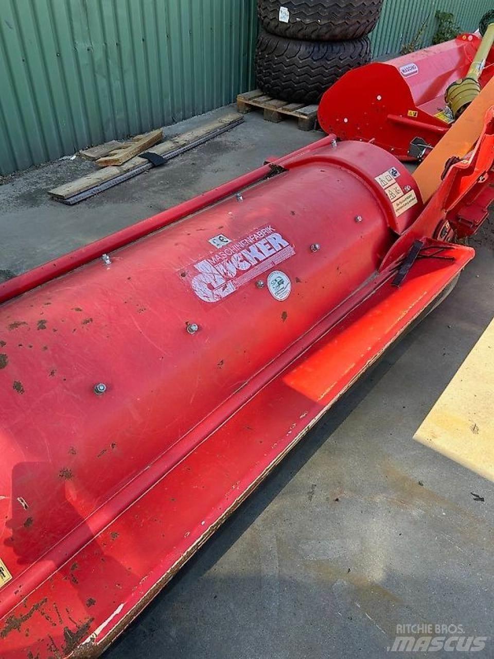 Dücker USM 21 Broyeur / Gyrobroyeur / Epareuse