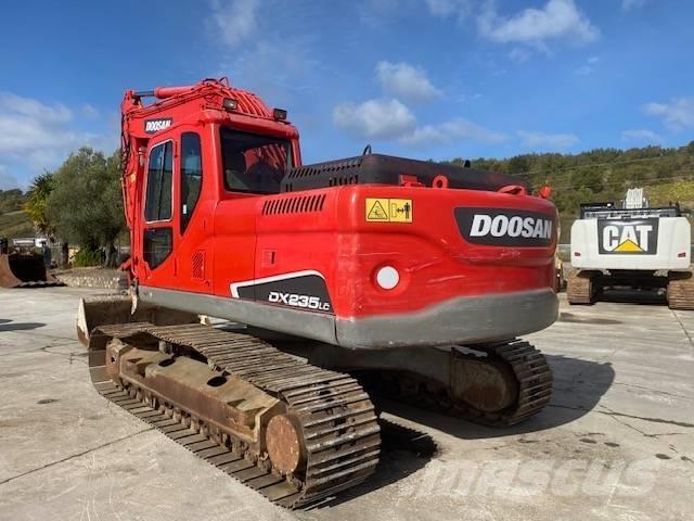 Doosan DX 235 LC Pelle sur chenilles