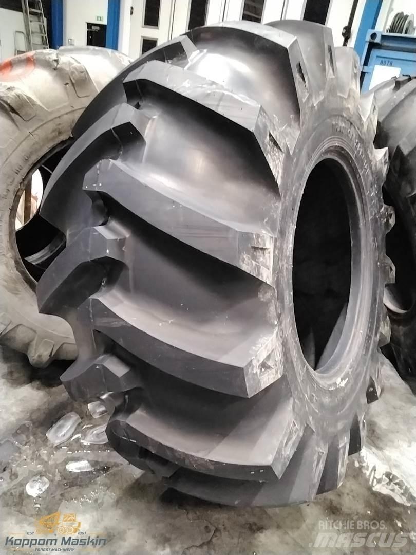 Nokian Trs 30,5-32 Pneus, roues et jantes