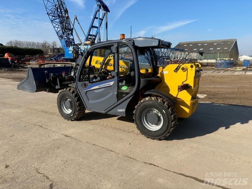 Eurotrac TH 25.6 Chariot télescopique