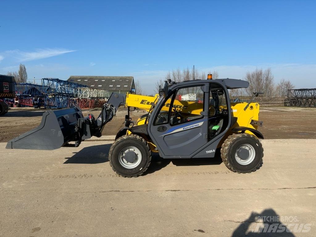 Eurotrac TH 25.6 Chariot télescopique