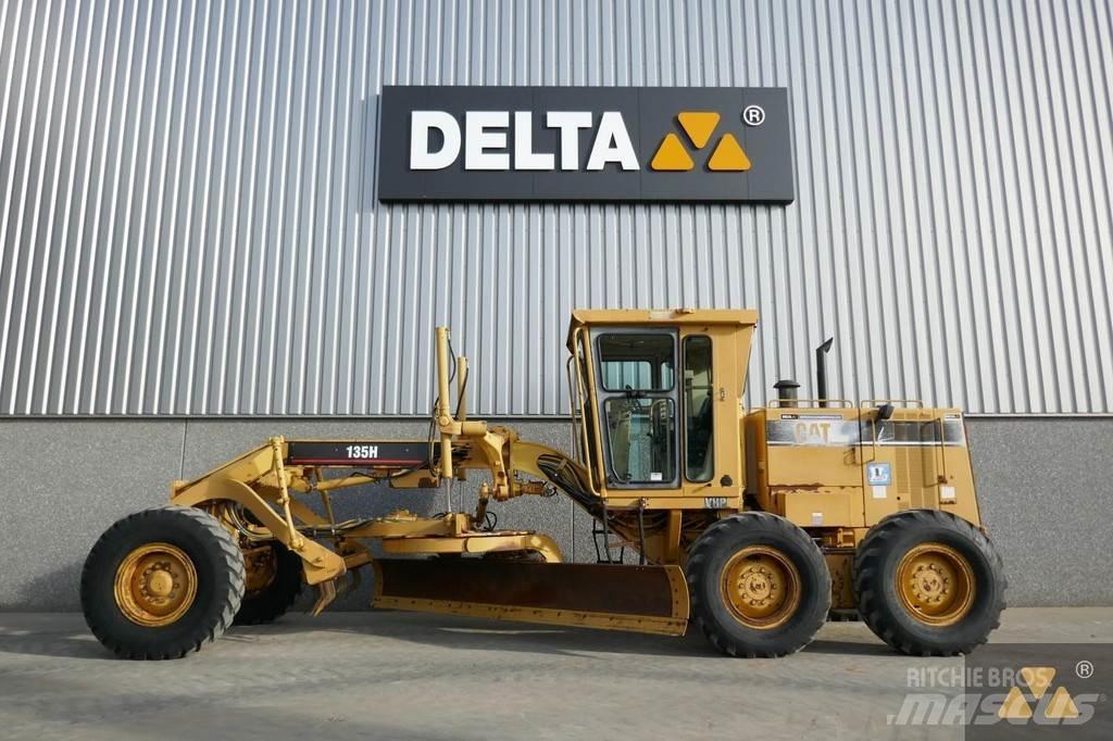 CAT 135H Niveleuse