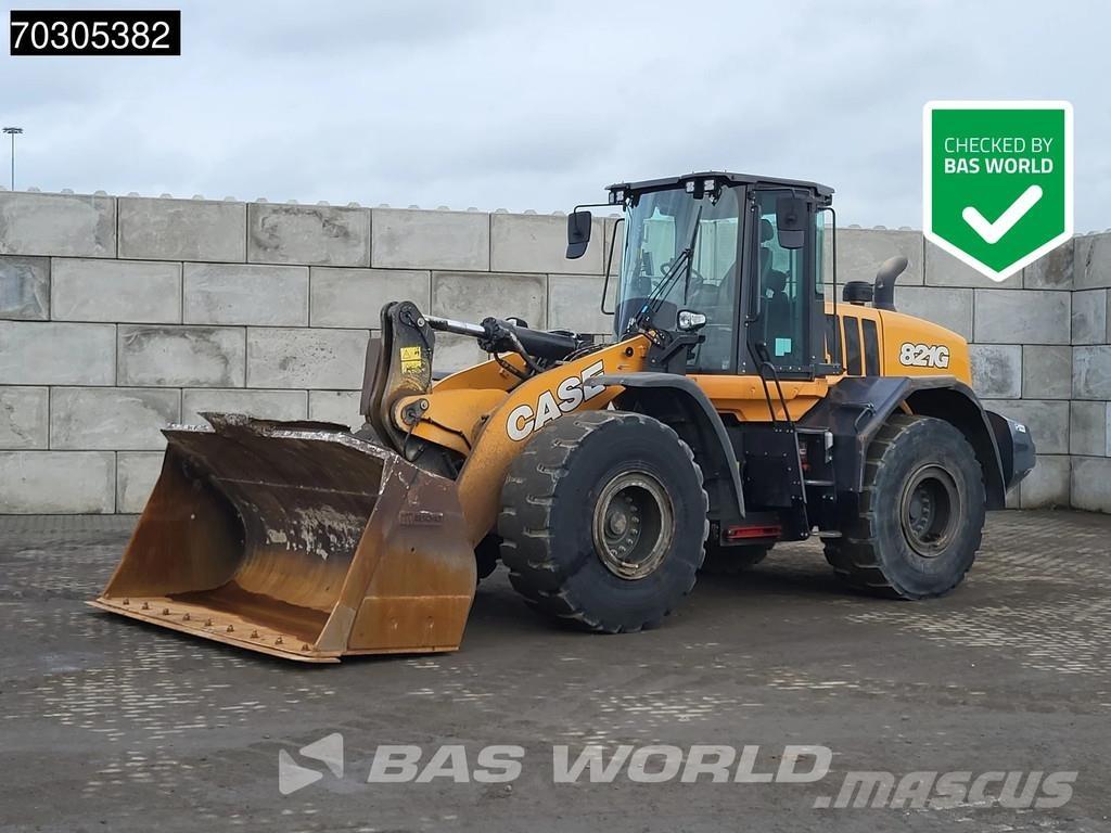 CASE 821 G Chargeuse sur pneus