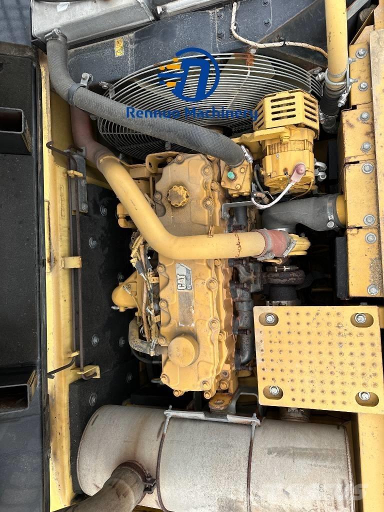 CAT 329D Pelle sur chenilles