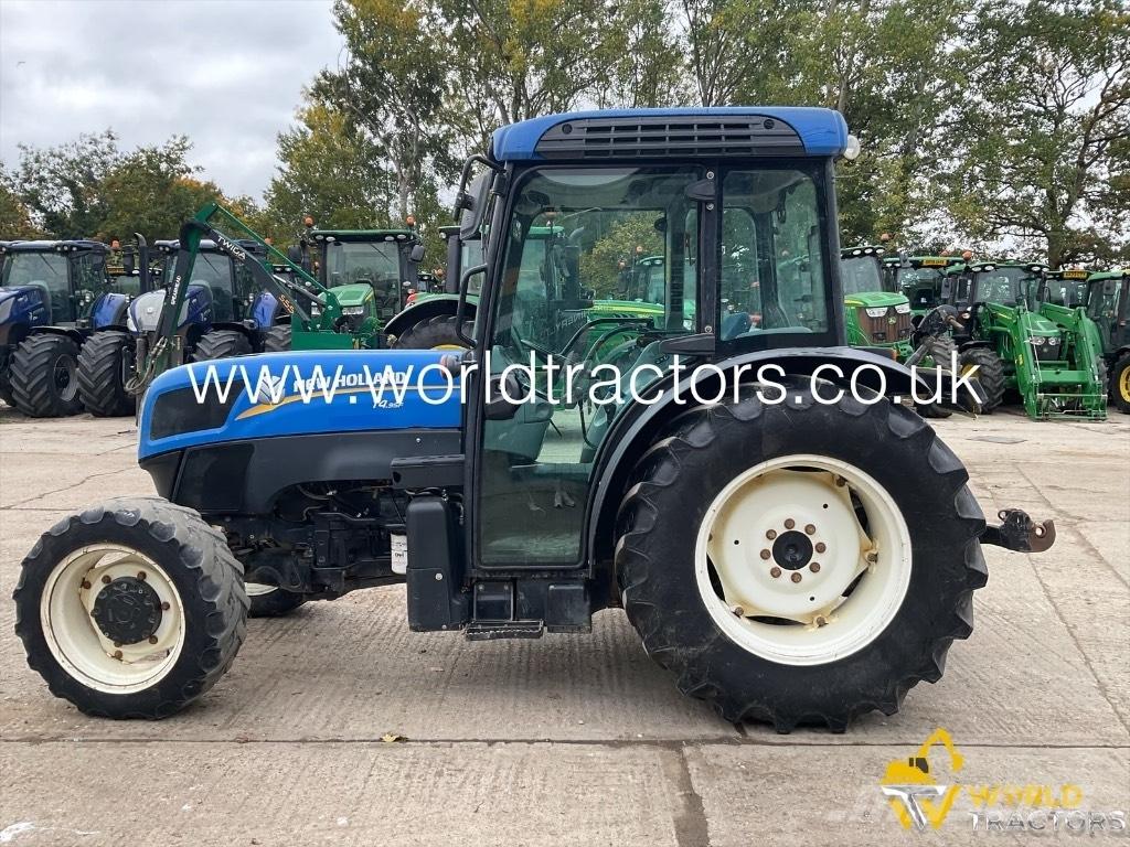 New Holland T 4.95 F Tracteur