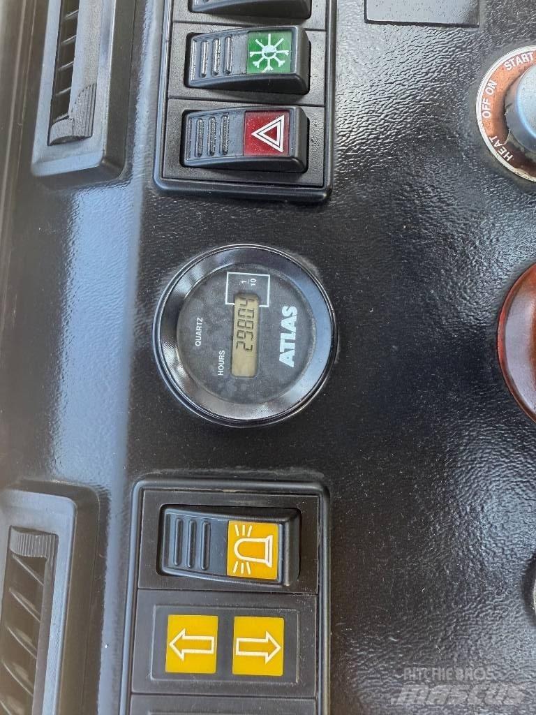 Atlas AR 35 Chargeuse sur pneus