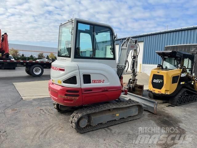 Takeuchi TB235 Mini pelle < 7t
