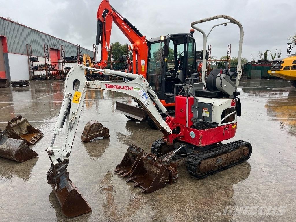 Takeuchi TB 210 R Mini pelle < 7t