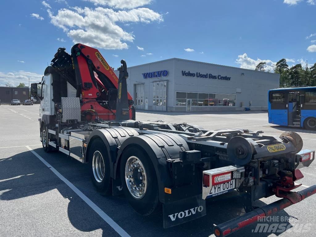 Volvo FM460, 6x2 Camion plateau ridelle avec grue