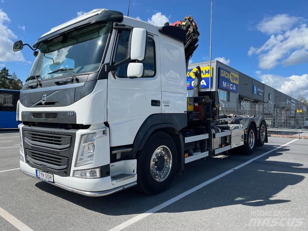 Volvo FM460, 6x2 Camion plateau ridelle avec grue