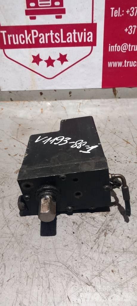 Volvo FH 12.  20917279 Hydraulique