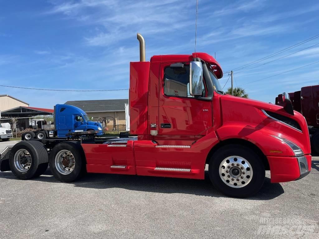 Volvo VNL64T300 Tracteur routier