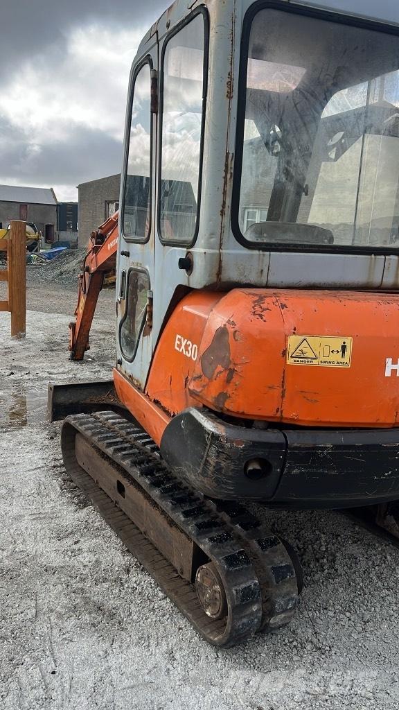 Hitachi Ex30-1 Mini pelle < 7t