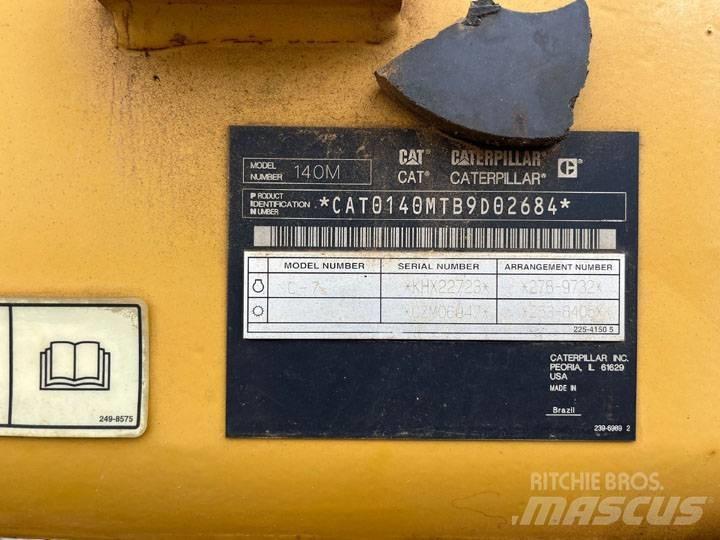 CAT 140 M Niveleuse