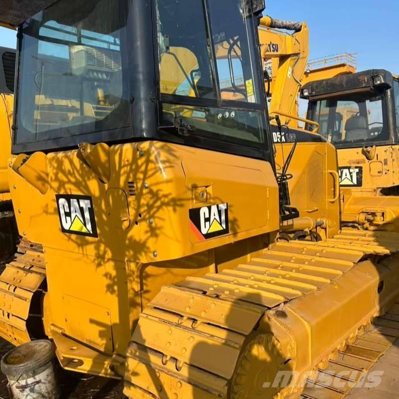 CAT D 5 K Bouteurs sur chenilles