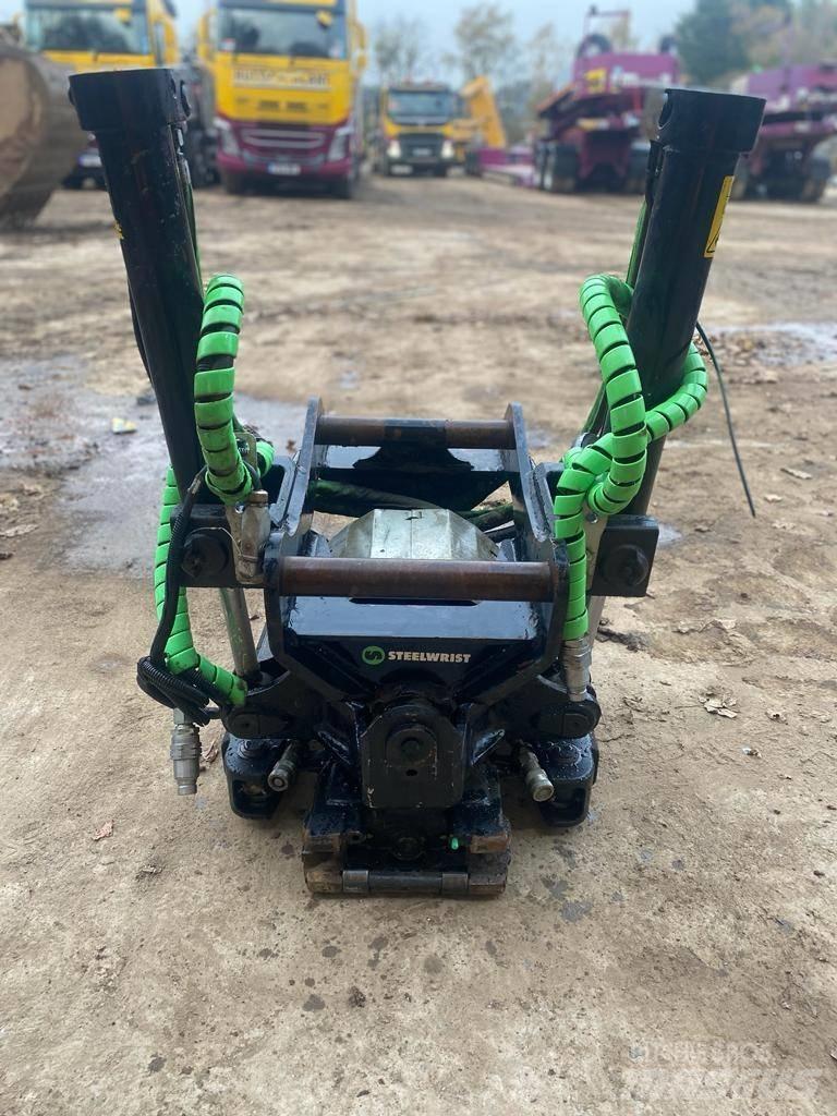 Steelwrist X12 S45 Attache rapide pour godet