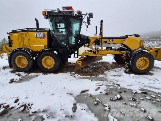 CAT 120 ADW Niveleuse