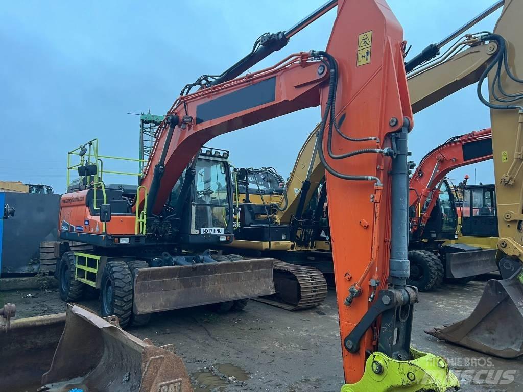 Doosan DX 190 W-3 Pelle sur pneus