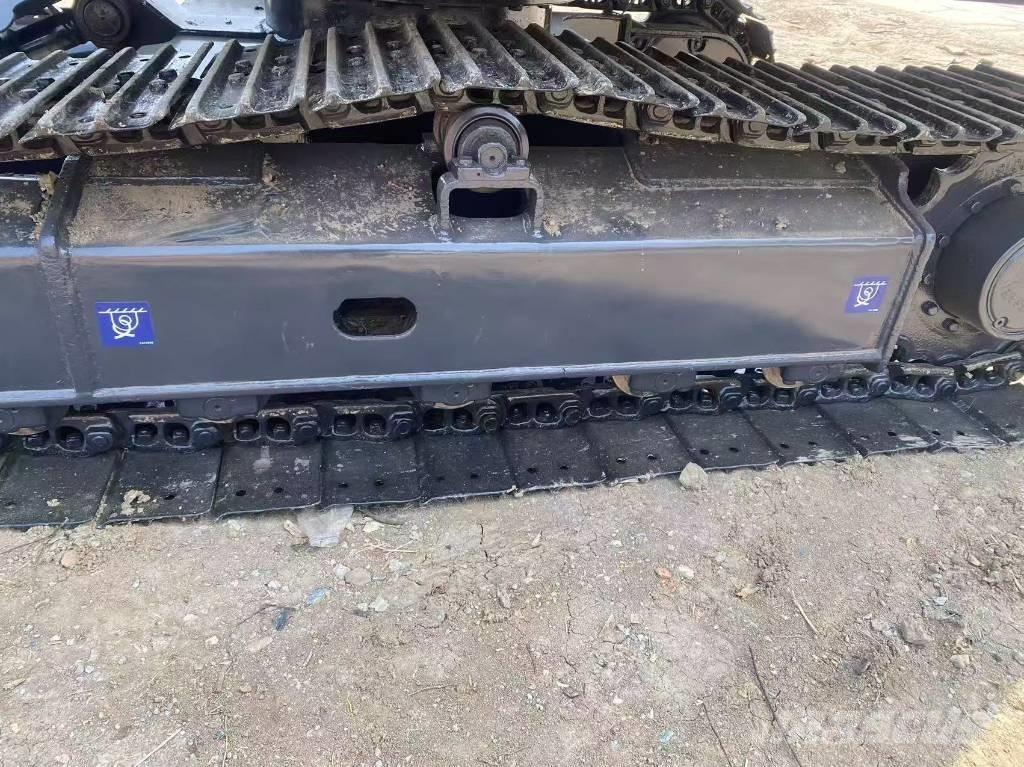 Doosan DX 75-9 C Mini pelle 7t-12t