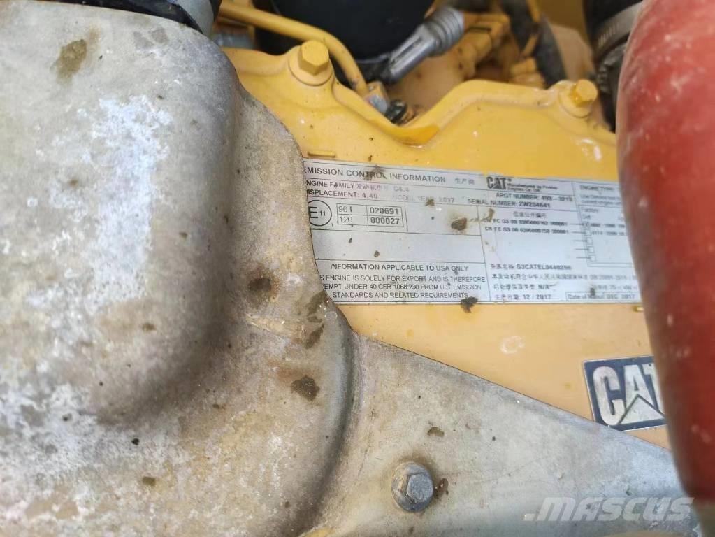 CAT 320GC Pelle sur chenilles