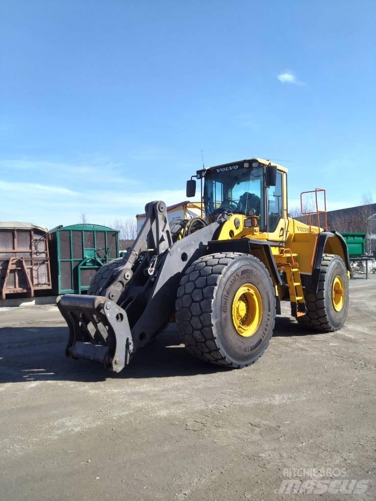 Volvo L 220 F Chargeuse sur pneus