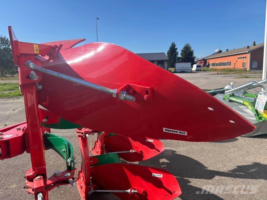 Agro-Masz PO3 Charrue réversible