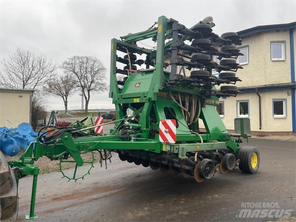 John Deere 750A 6m Semoir de précision
