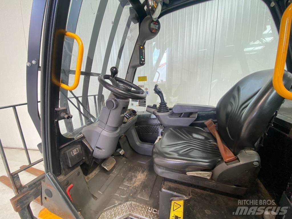 JCB TLT30-19D-2WD Chariots diesel