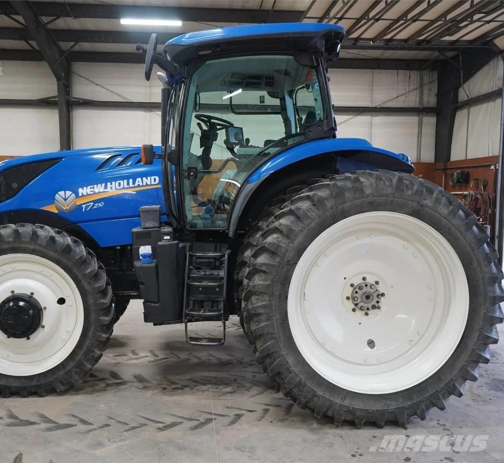 New Holland T 7.210 Tracteur