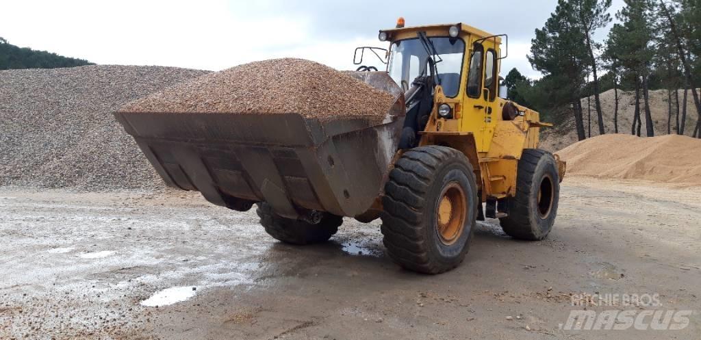  Cargadora volvo L90 Mini chargeuse