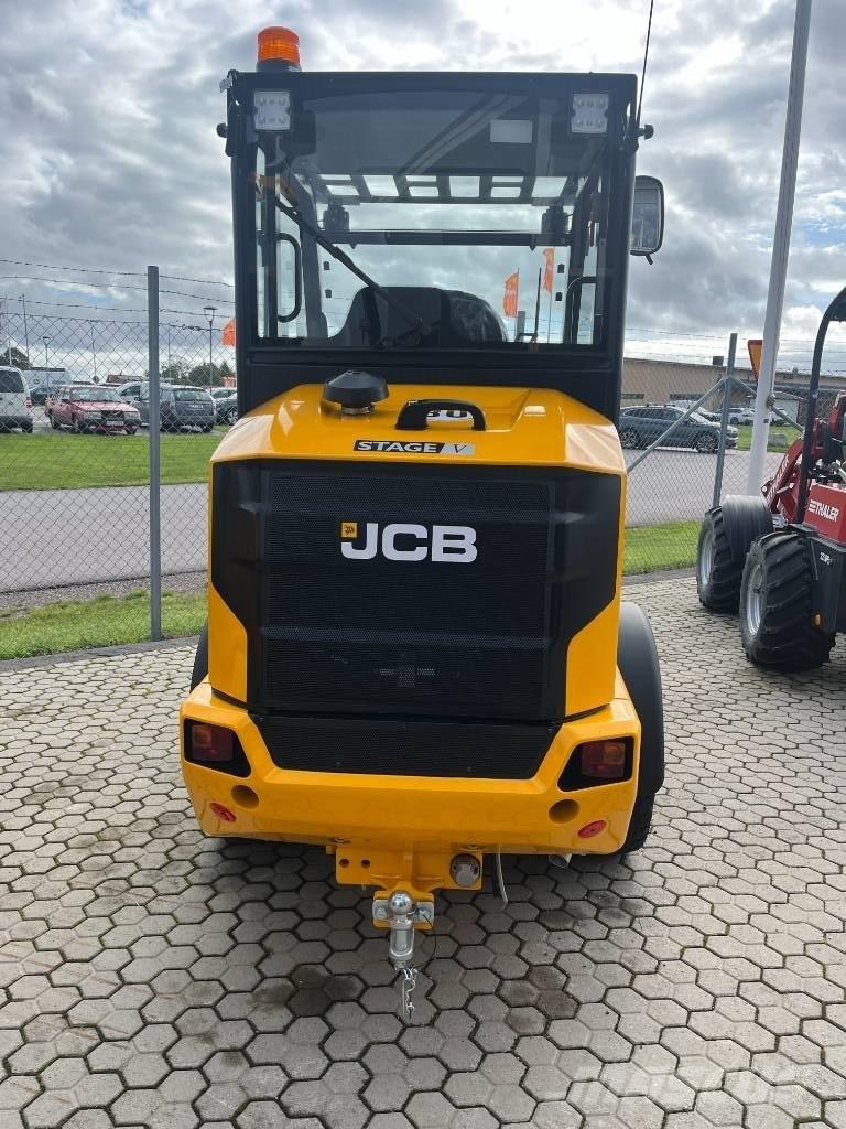 JCB 403 Agri Plus Chargeuse compacte