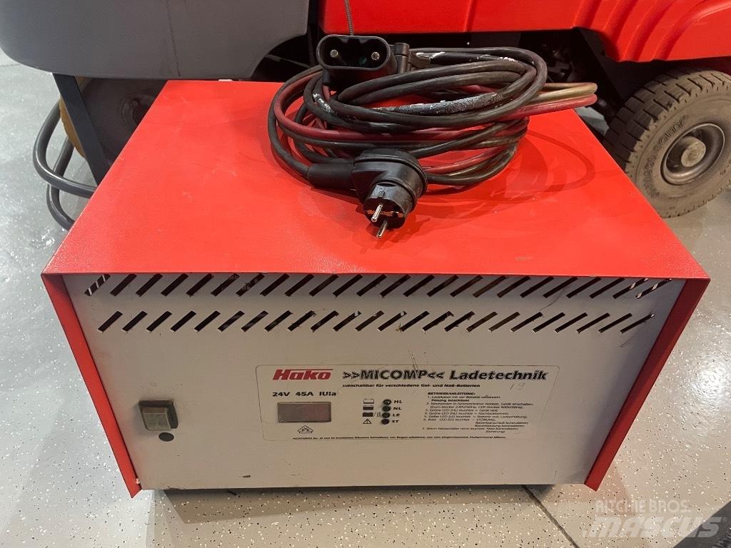 Hako B 750 R SOLD Balayeuse / Autolaveuse