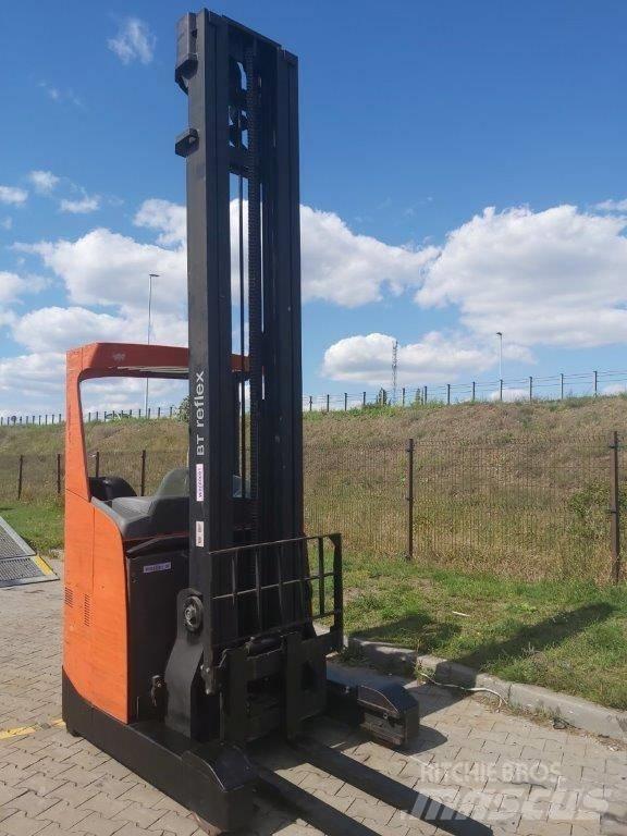BT RR E 160 Chariot à mât rétractable