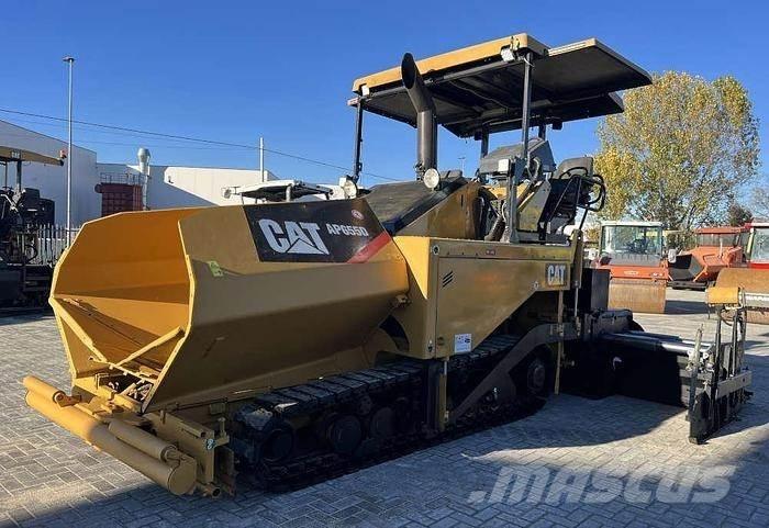 CAT AP 655D Finisseur