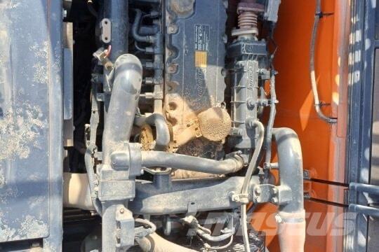 Develon DX225LC-5 Pelle sur chenilles