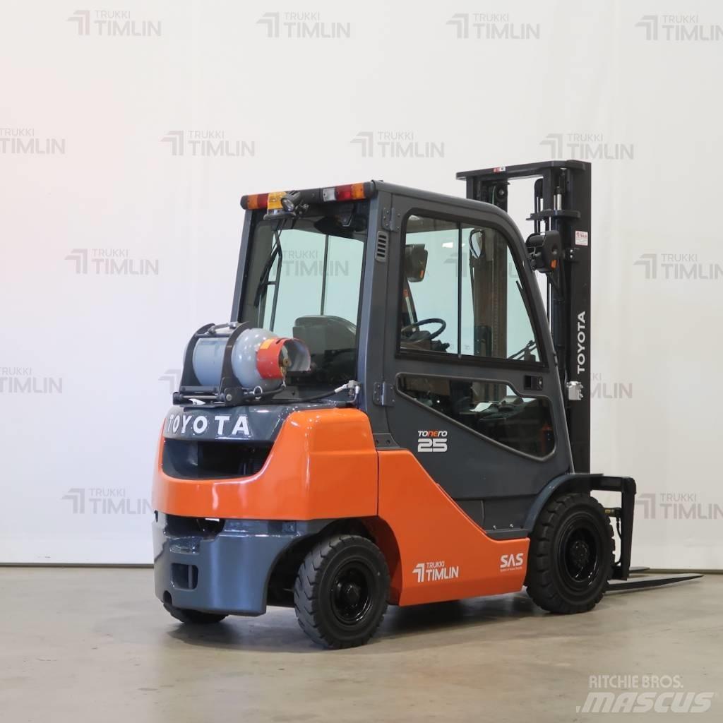 Toyota 02-8FGF25 Chariots GPL