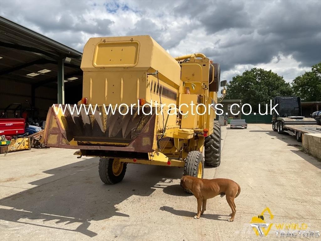 New Holland TC 54 Moissonneuse batteuse
