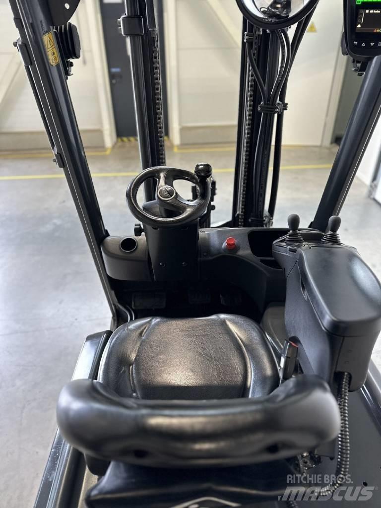 Linde E16H Chariots élévateurs électriques