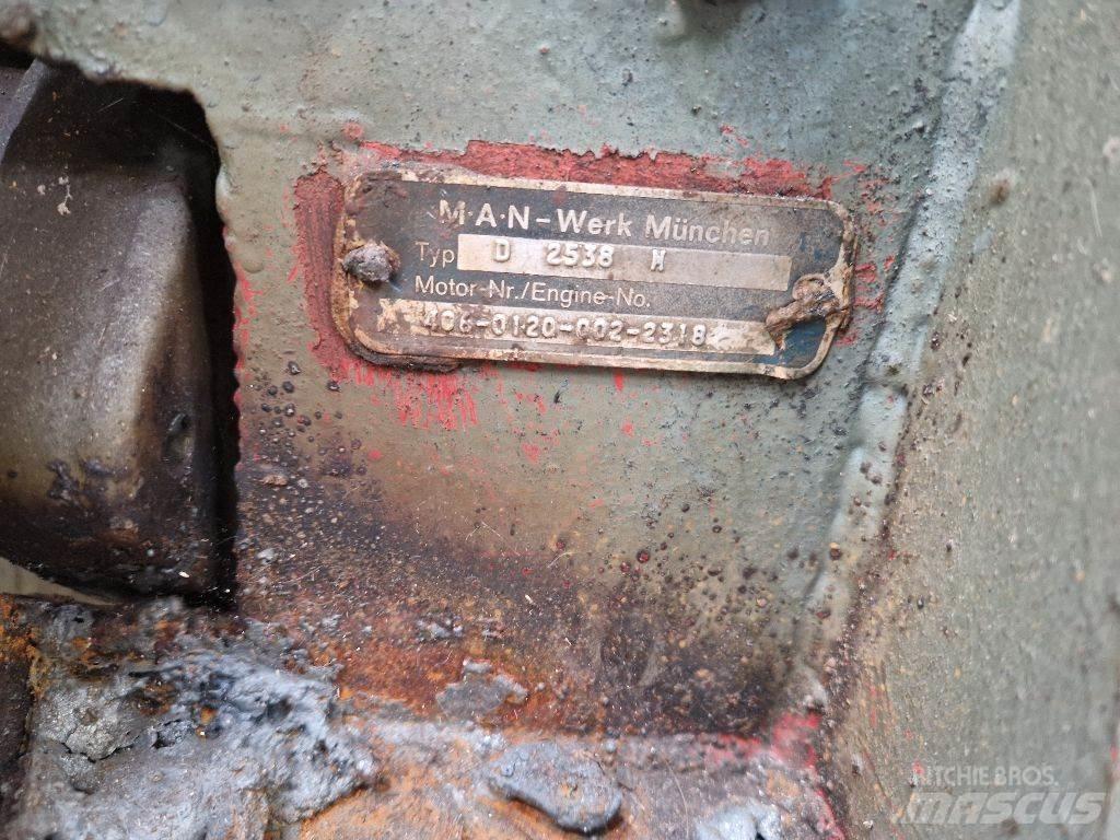 MAN D2538M Moteur