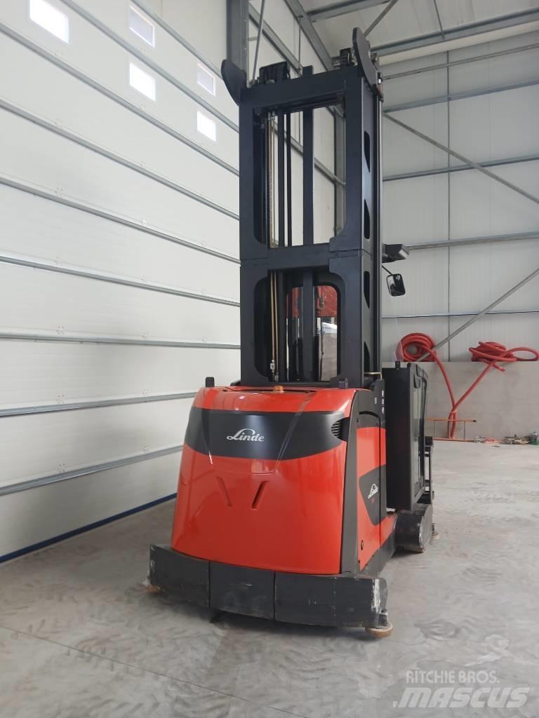 Linde K 10 Préparateur de commande haute levée