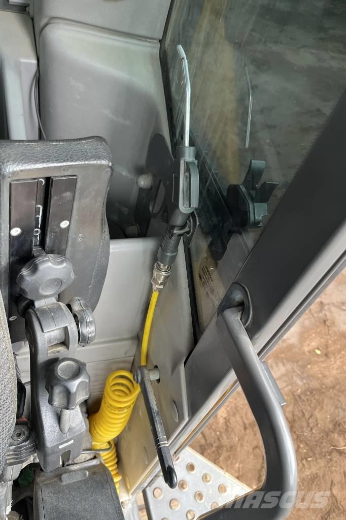 Volvo EC 300 EL Pelle sur chenilles
