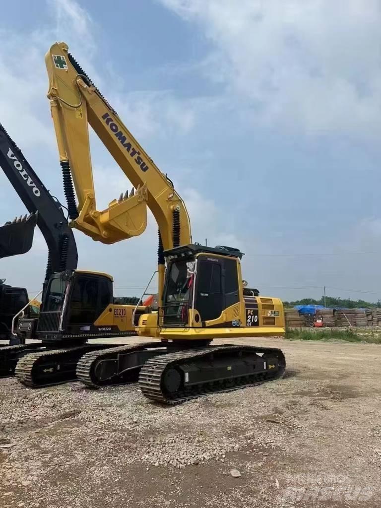 Komatsu 210-8 Pelle sur chenilles