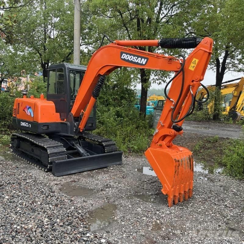 Doosan DH 60 Mini pelle < 7t