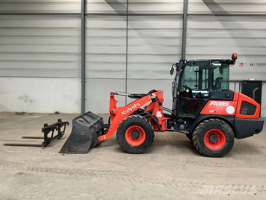 Kubota R 085 Chargeuse sur pneus