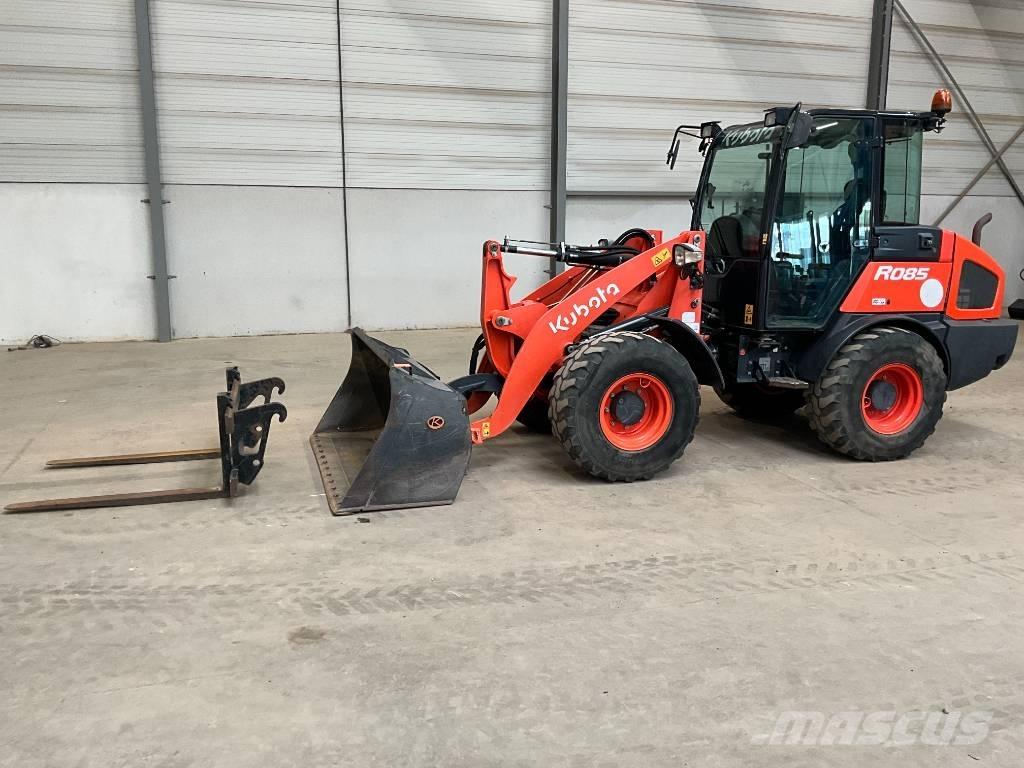 Kubota R 085 Chargeuse sur pneus