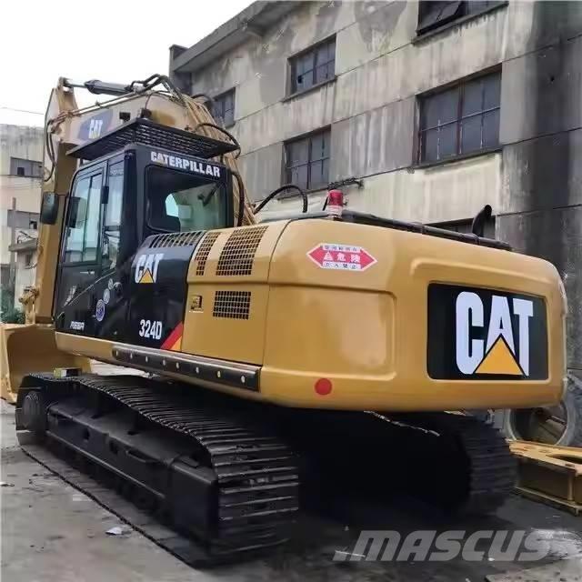 CAT 324 D Pelle sur chenilles