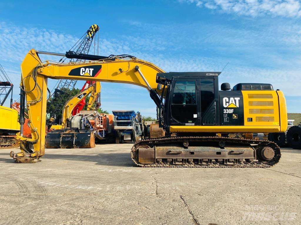 CAT 330 fln Pelle sur chenilles