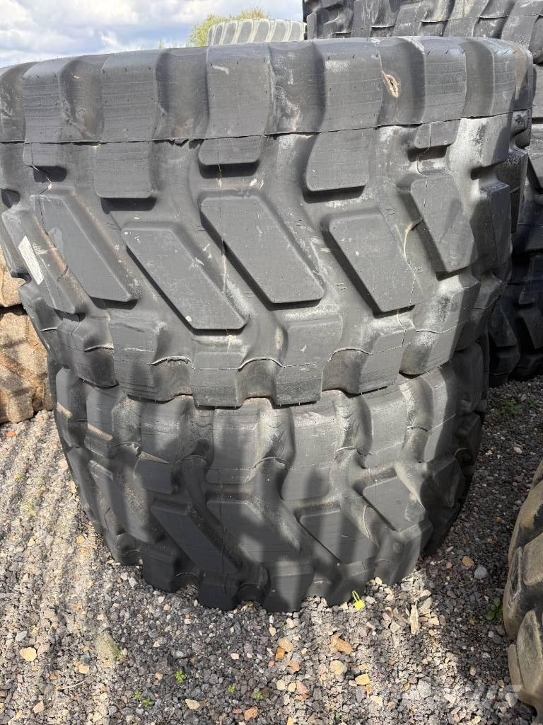 Goodyear 750/65R25 Pneus, roues et jantes